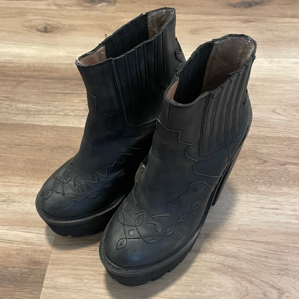 Jeffrey Campbell black leather platform boots women’s size 6.5